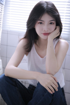 潜入女搜查官在看电影